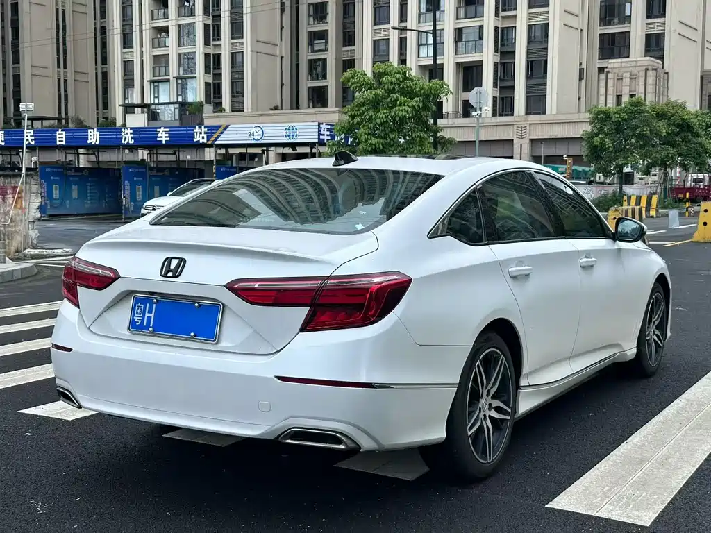Honda Inspire 2020 — фото 9
