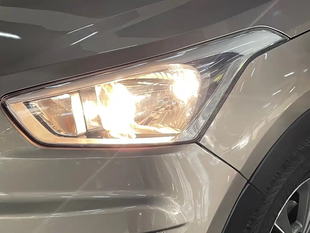 Hyundai ix25 2015 — фото 13