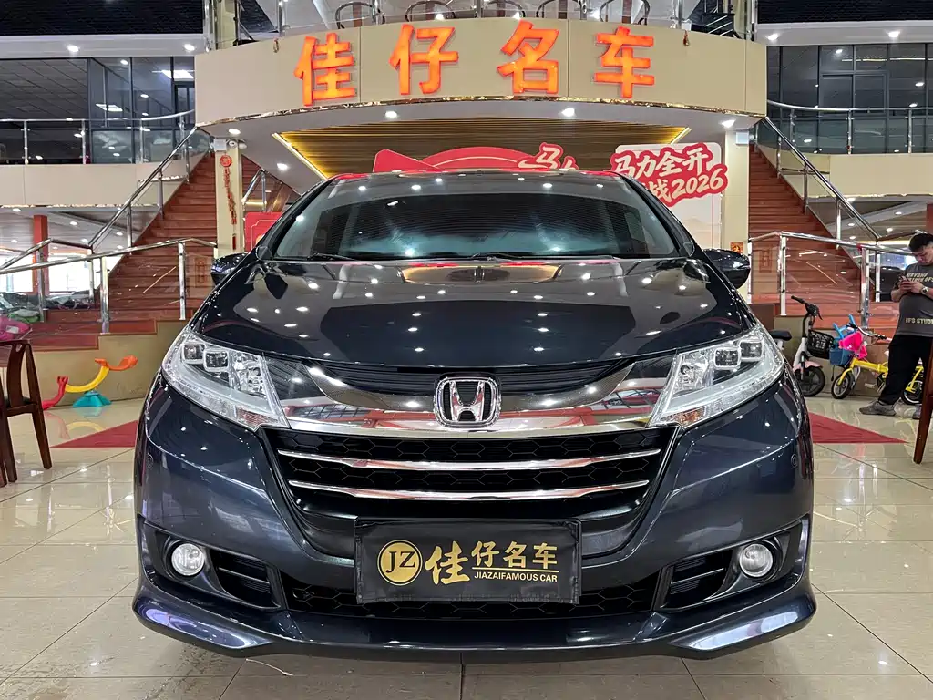 Honda Odyssey 2015 — фото 2