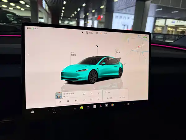 Tesla Model 3 2025