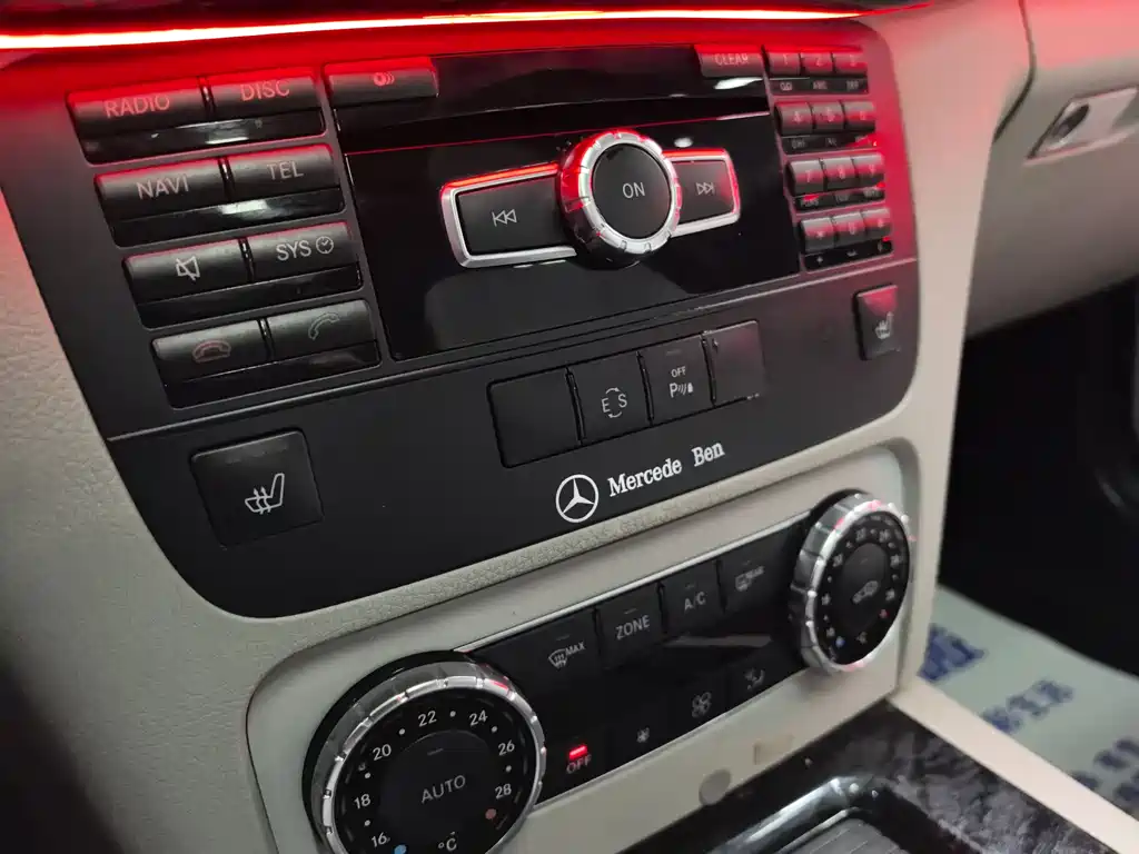 Mercedes-Benz GLK-Class 2013 — фото 12
