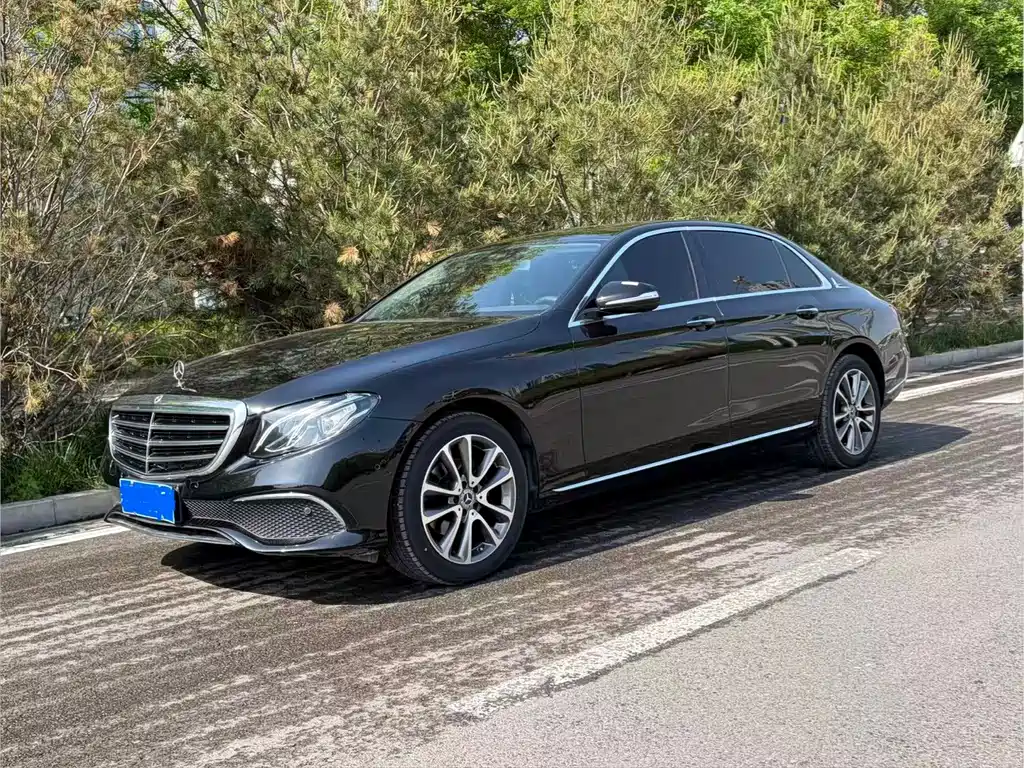 Mercedes-Benz E-Class 2017 — фото 13