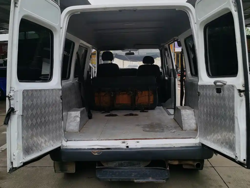 Ford Transit Classic 2013 — фото 12