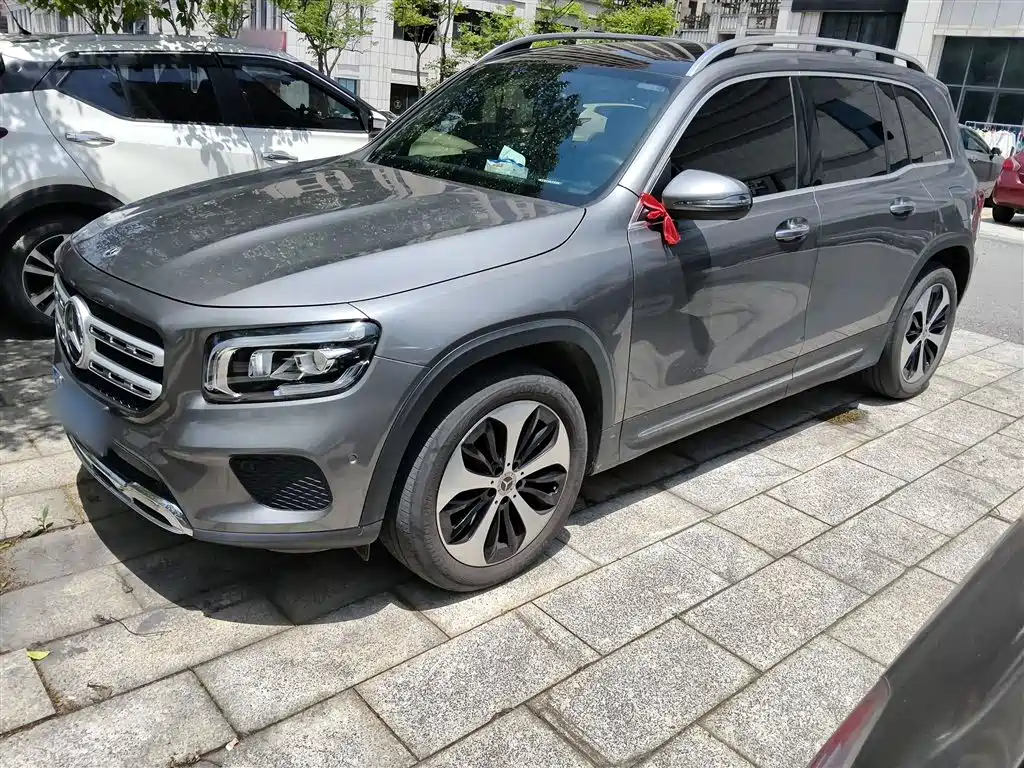 Mercedes-Benz GLB 2023 — фото 2