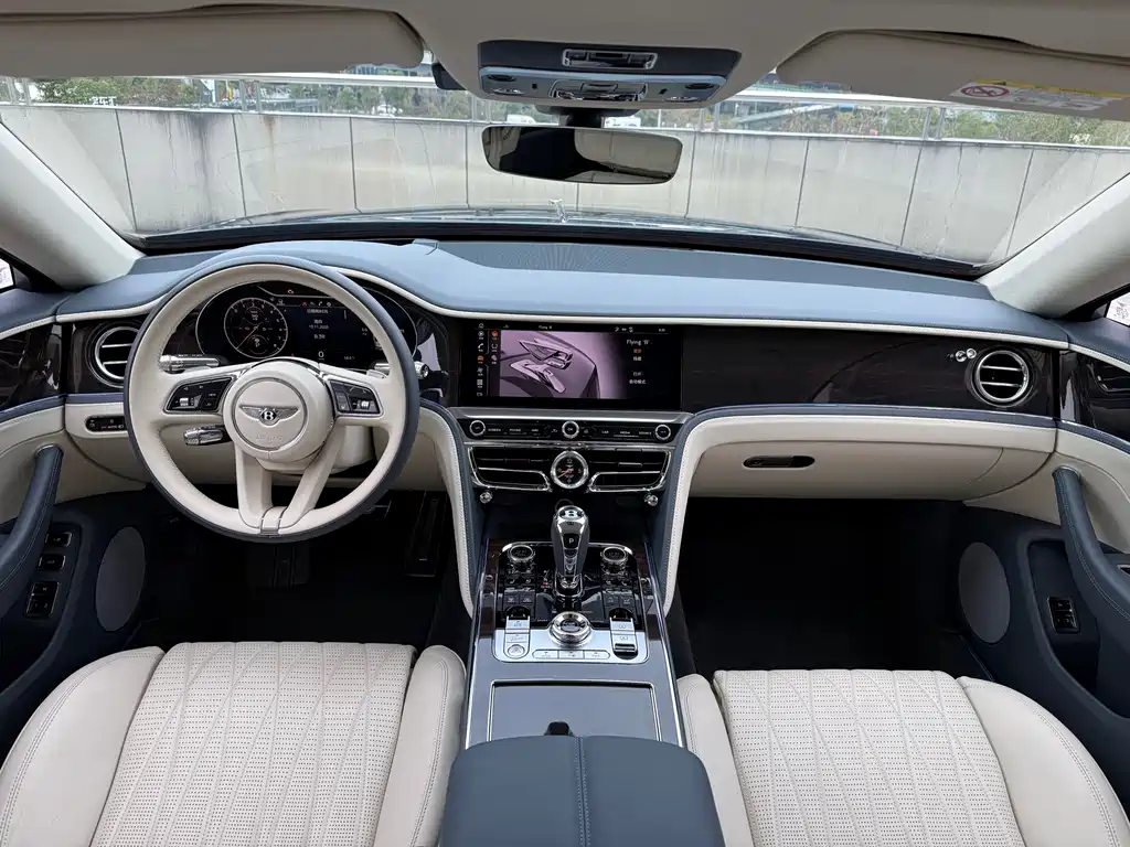 Bentley Flying Spur PHEV 2022 — фото 9