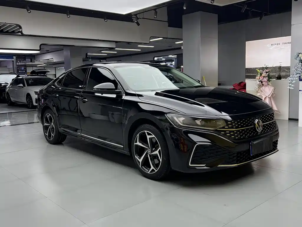 Volkswagen Passat 2025