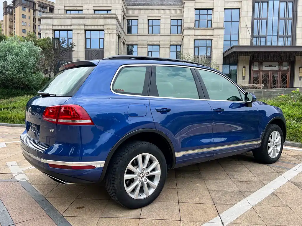 Volkswagen Touareg 2017 — фото 5