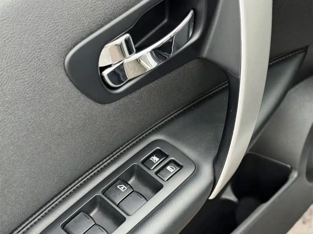 Nissan Qashqai 2015 — фото 9