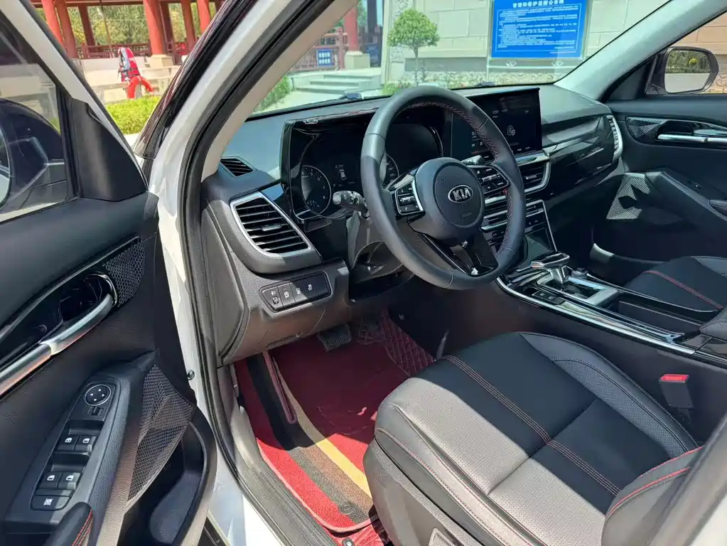 Kia KX3 Proud Running 2021