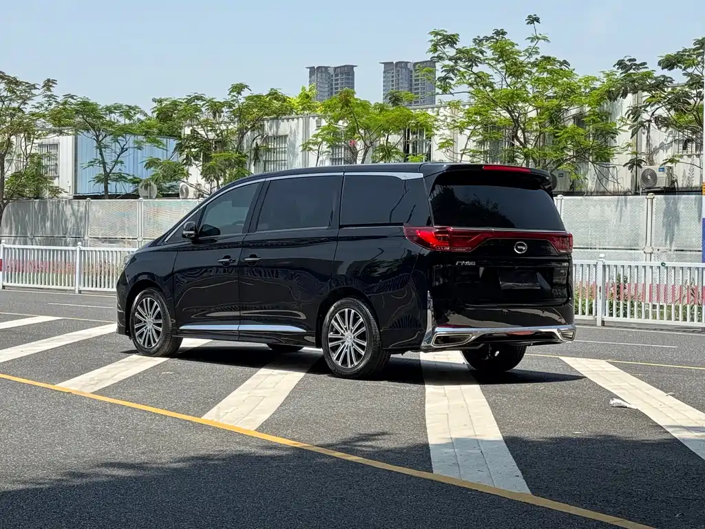 GAC Motor Trumpchi M8 2022 — фото 4