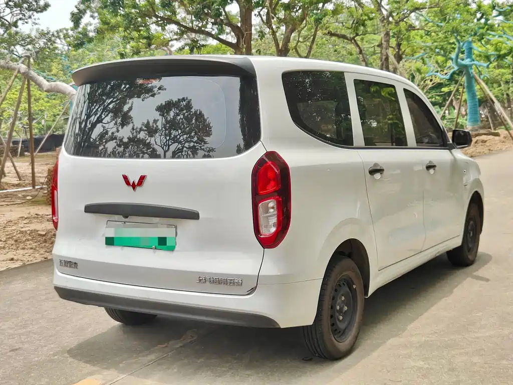 Wuling Hongguang New Energy 2025 — фото 12