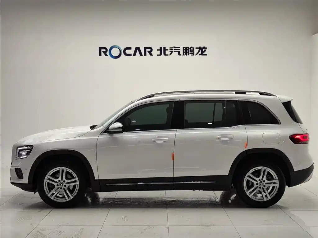 Mercedes-Benz GLB 2023