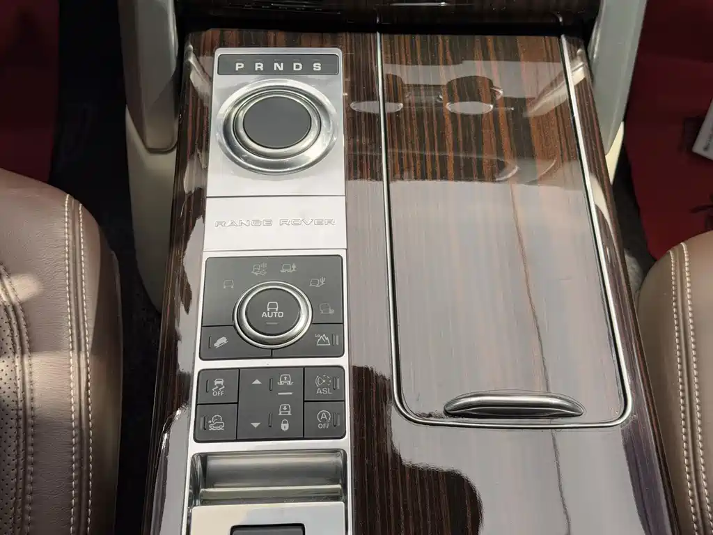 Land Rover Range Rover 2017 — фото 17