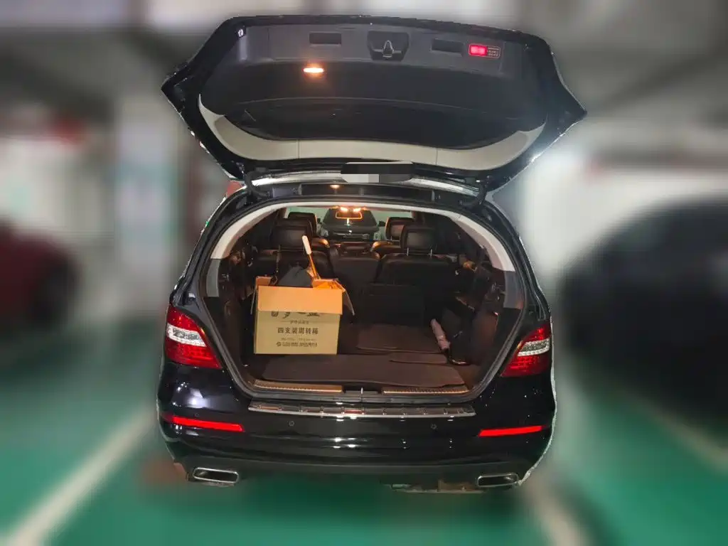 Mercedes-Benz R-Class 2017 — фото 10