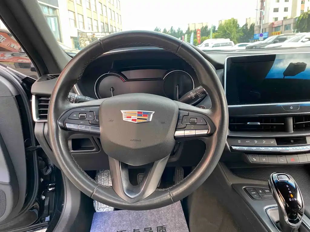 Cadillac CT5 2023 — фото 13