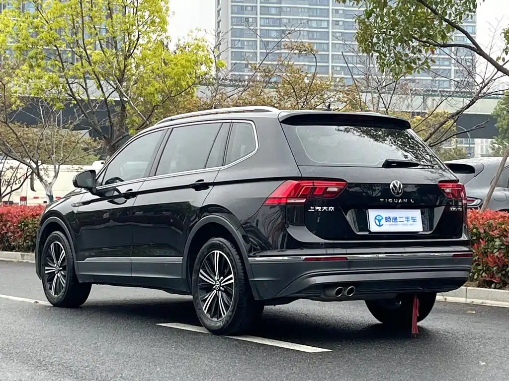 Volkswagen Tiguan L 2021 — фото 20