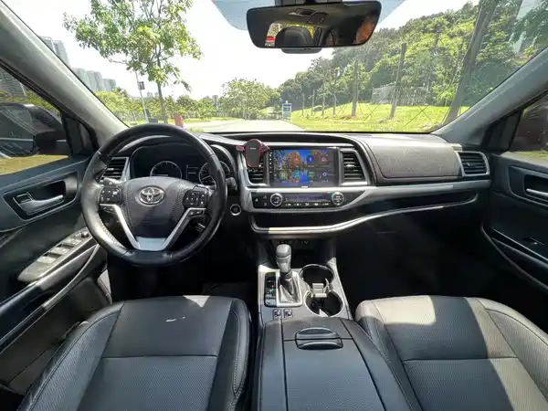 Toyota Highlander 2018