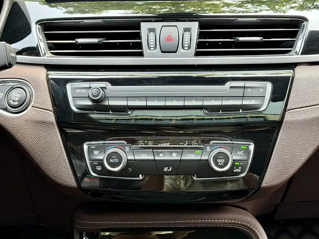 BMW X2 2023 — фото 17