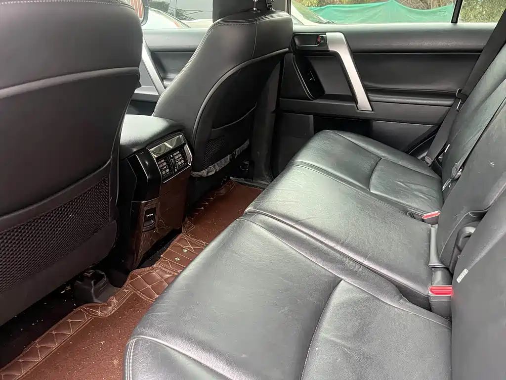 Toyota Prado 2017 — фото 13