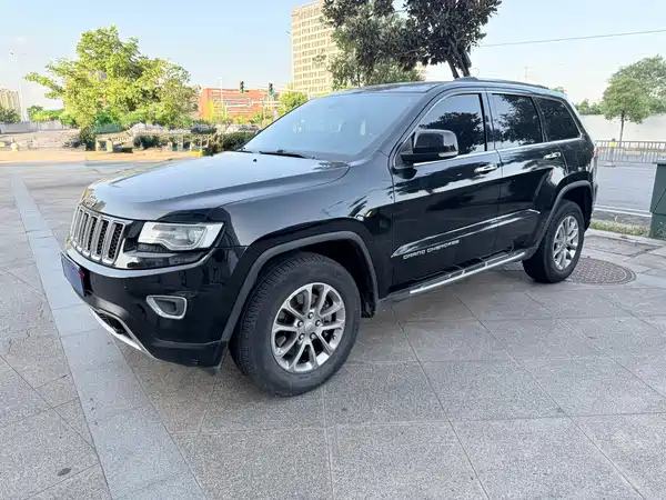 Jeep Grand Cherokee 2016