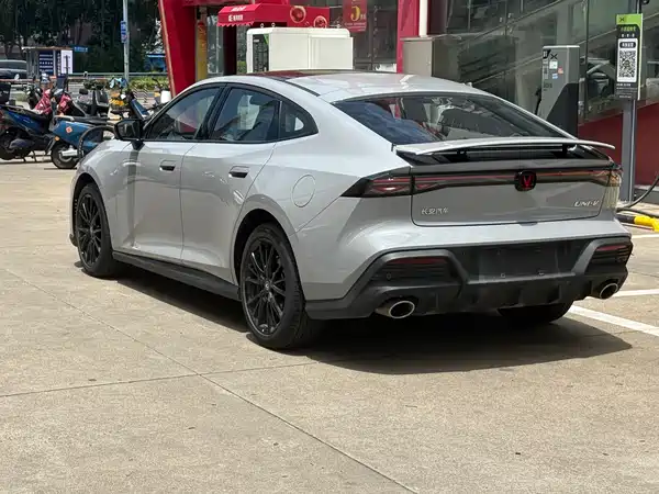Changan UNI-V 2025