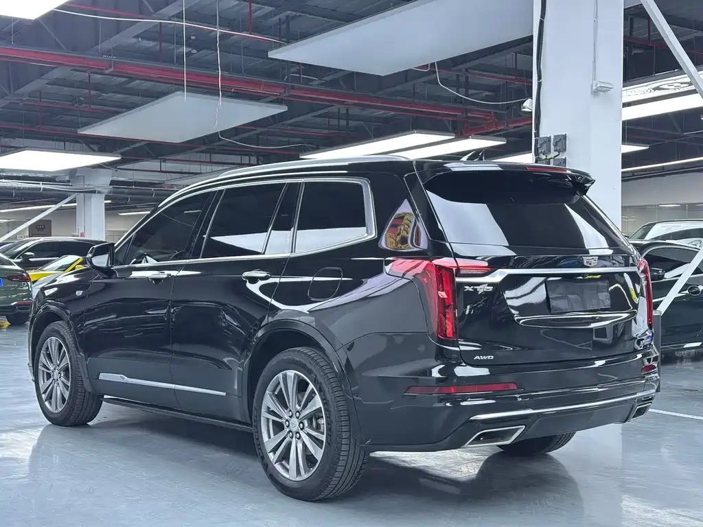 Cadillac XT6 2021 — фото 22
