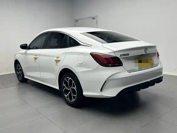 MG MG5 2023