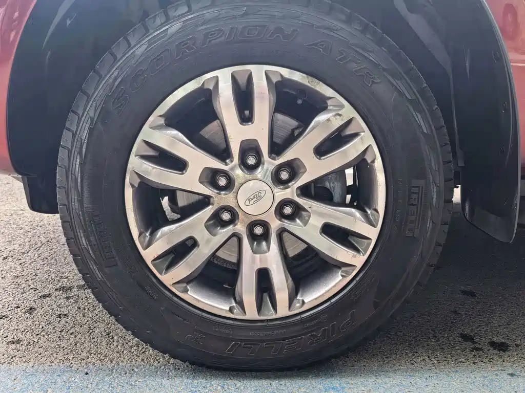 Ford Everest 2018 — фото 14