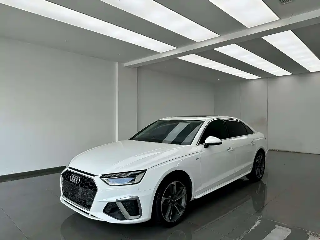 Audi A4L 2020 — фото 1