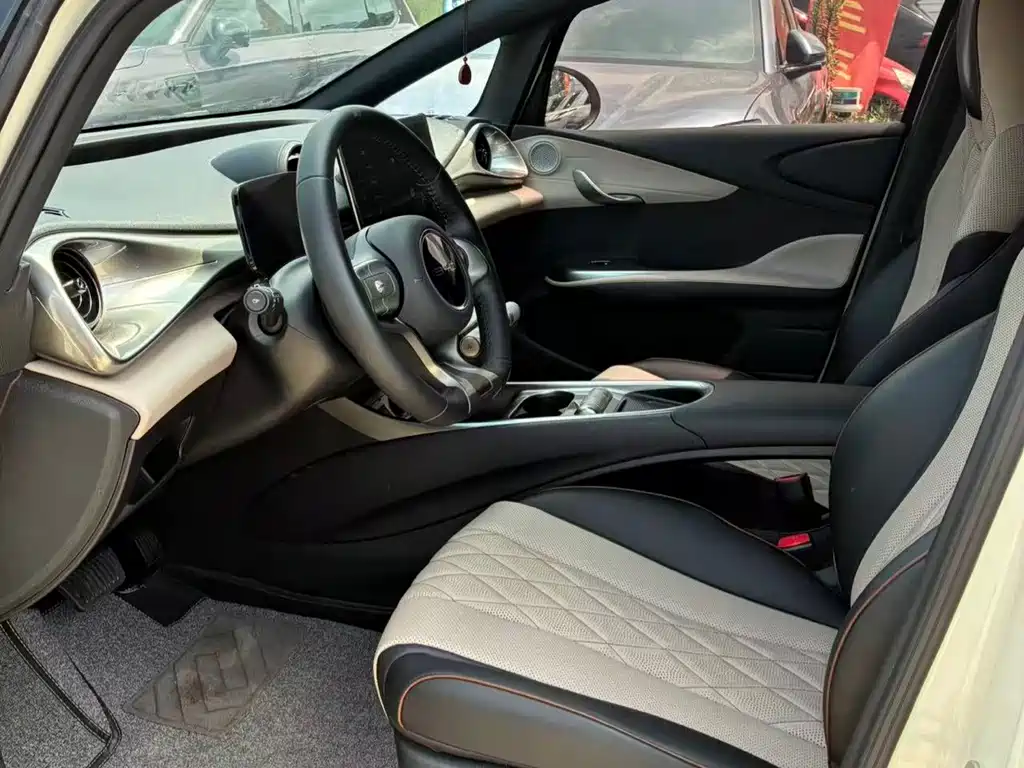 BYD Dolphin 2023