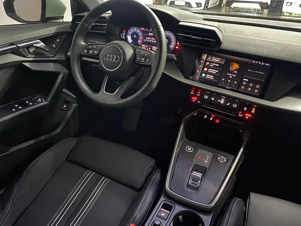 Audi A3 2022 — фото 12