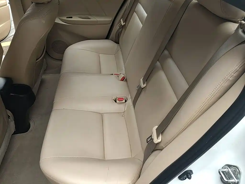 Toyota Yaris L 2019 — фото 17