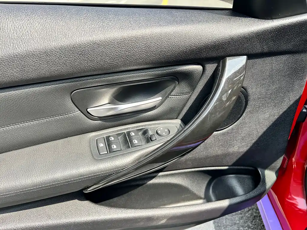 BMW 3 Series 2013 — фото 19