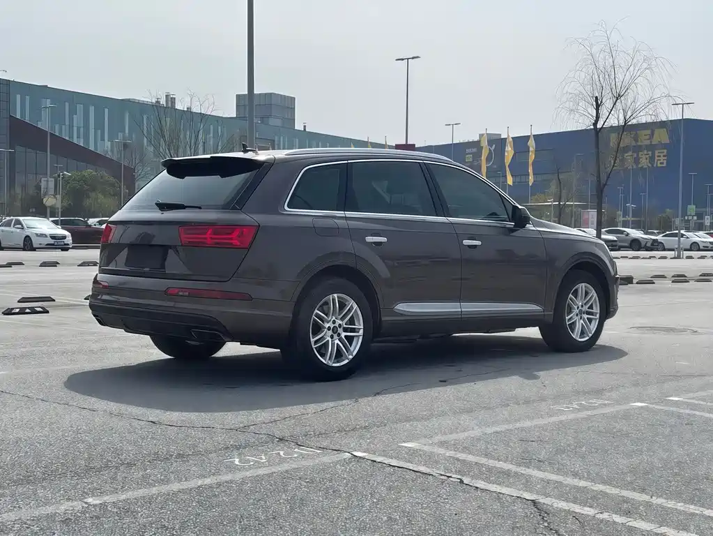 Audi Q7 2016 — фото 7