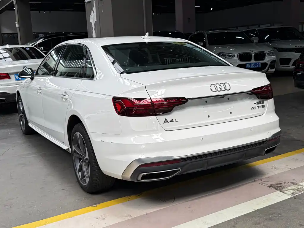 Audi A4L 2025 — фото 15