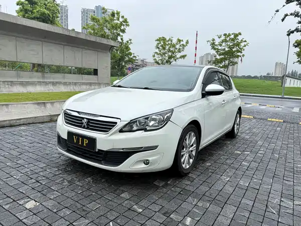 Peugeot 308S 2015