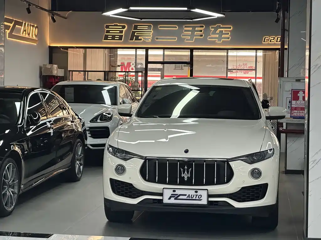 Maserati Levante 2021 — фото 2