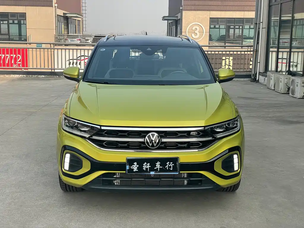 Volkswagen T-Roc 2023 — фото 2
