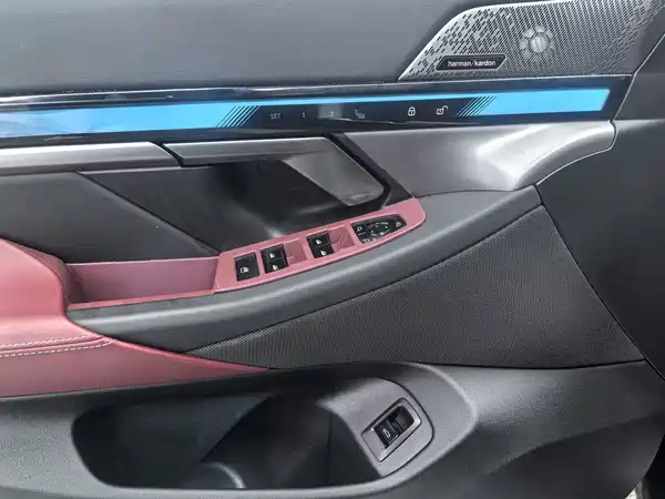 BMW 5 Series 2025