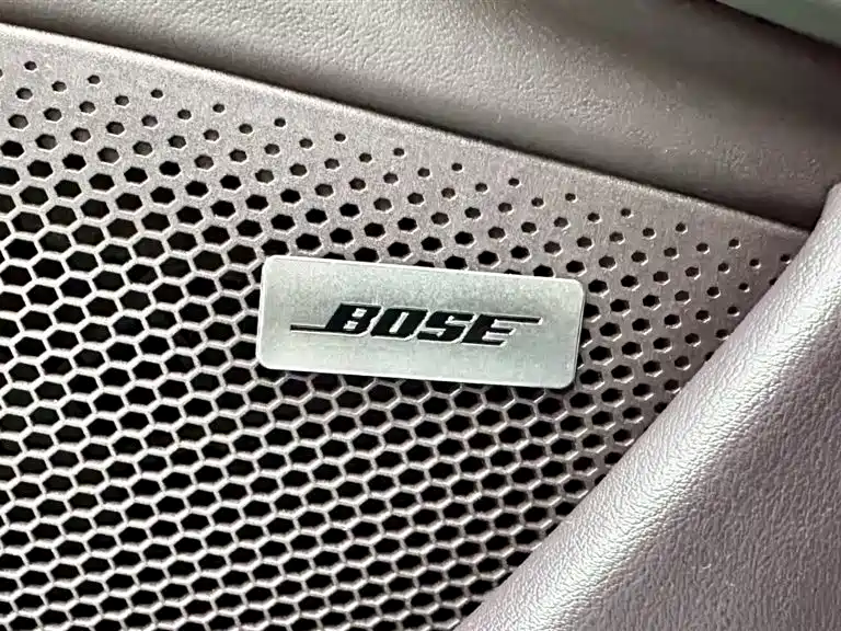 Porsche Taycan 2021 — фото 15
