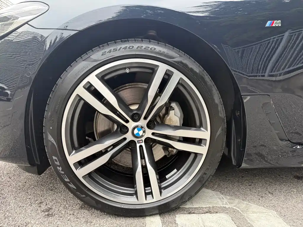 BMW 6 Series GT 2024 — фото 11