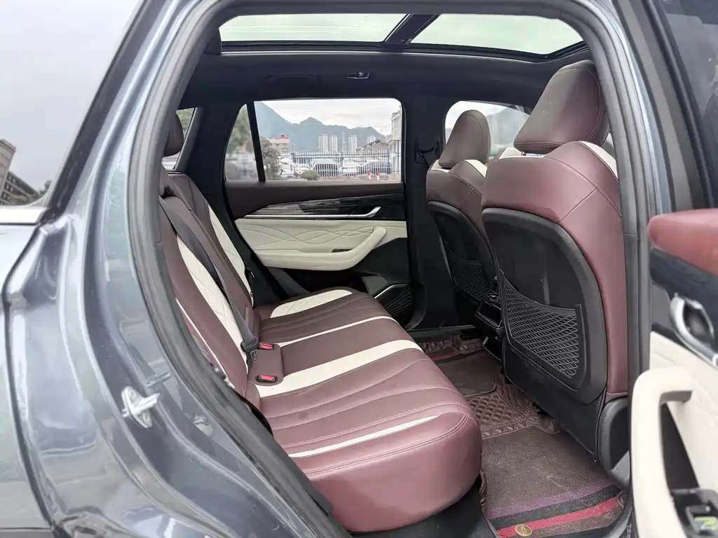 Geely Xingyue L 2023 — фото 12