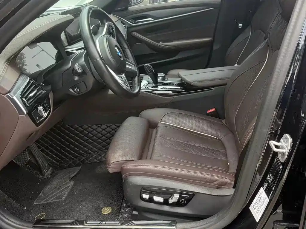 BMW 5 Series 2022
