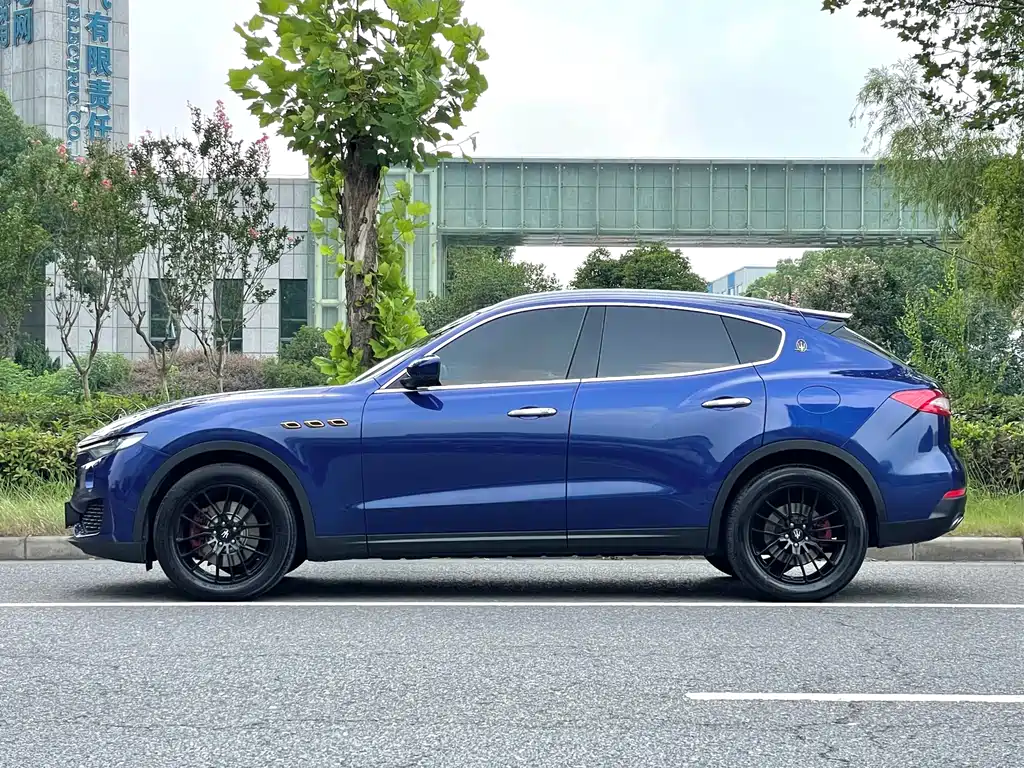 Maserati Levante 2016