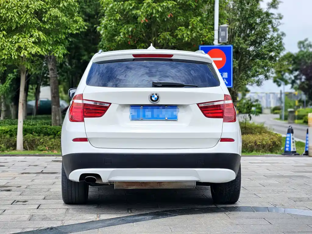 BMW X3 2012 — фото 10