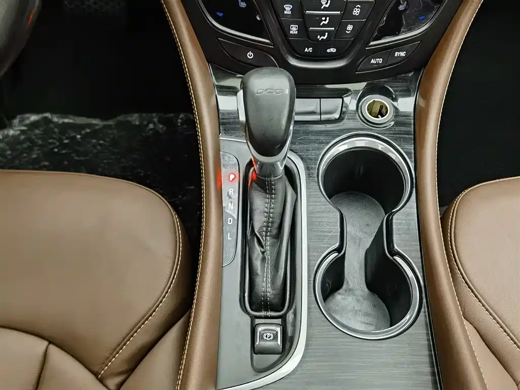 Buick Envision Plus 2021 — фото 13