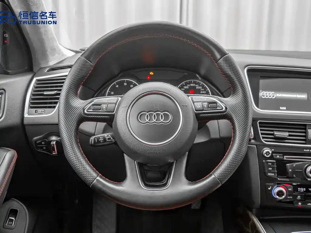 Audi Q5 2017 — фото 16
