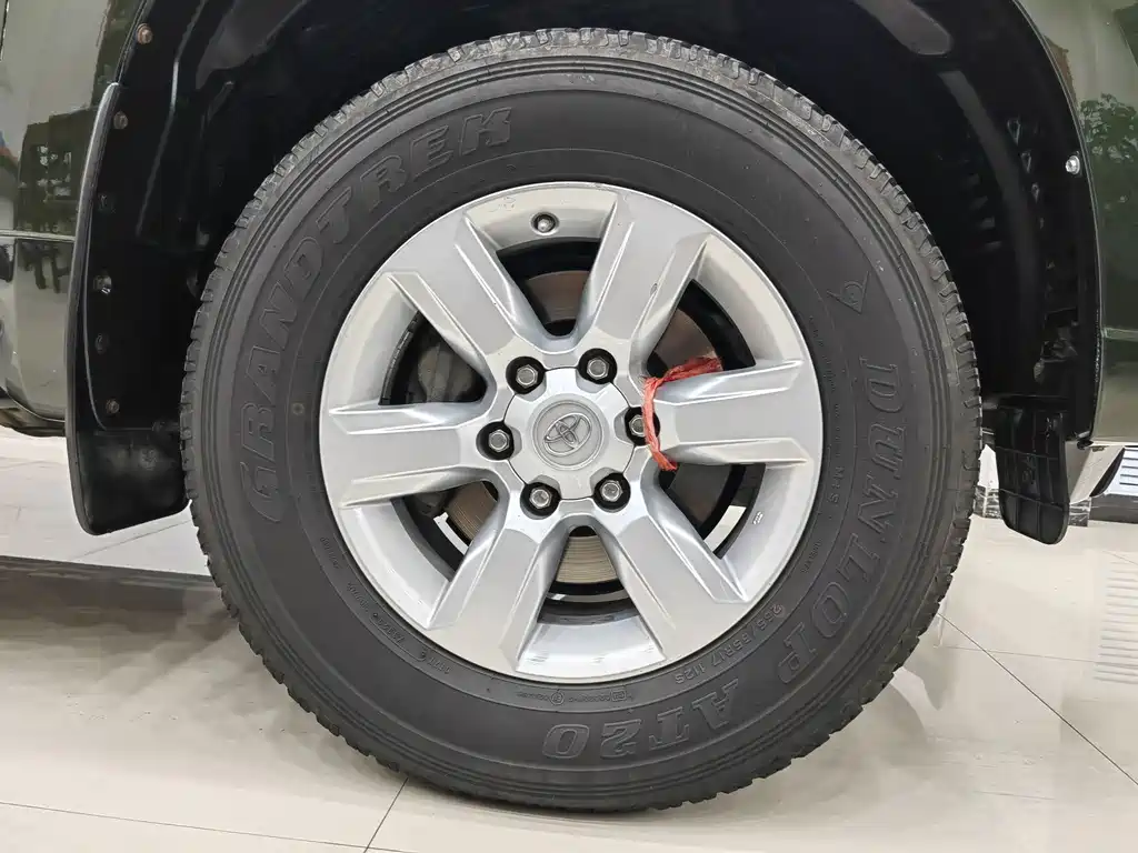 Toyota Prado 2016 — фото 25