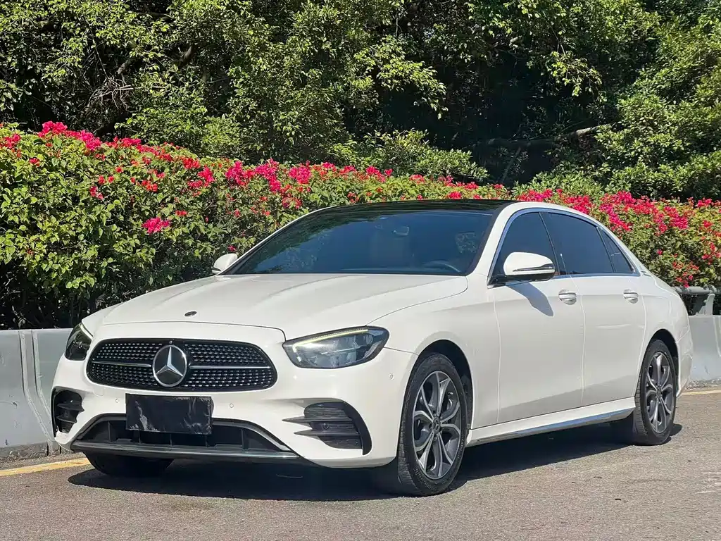 Mercedes-Benz E-Class 2021