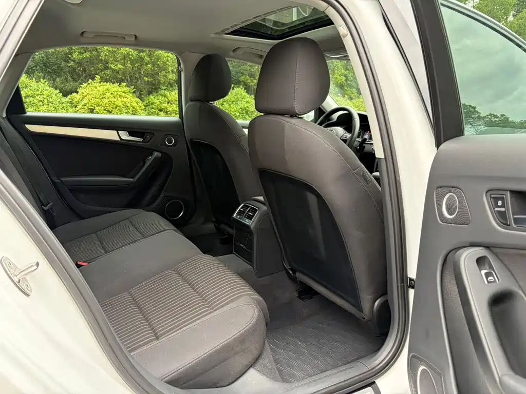 Audi A4L 2016